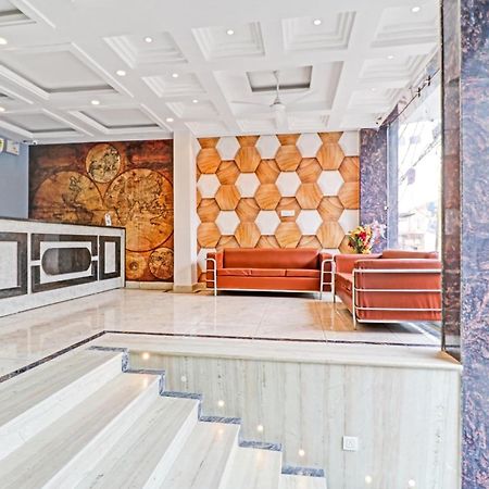 Townhouse Tark Inn New Delhi Eksteriør billede