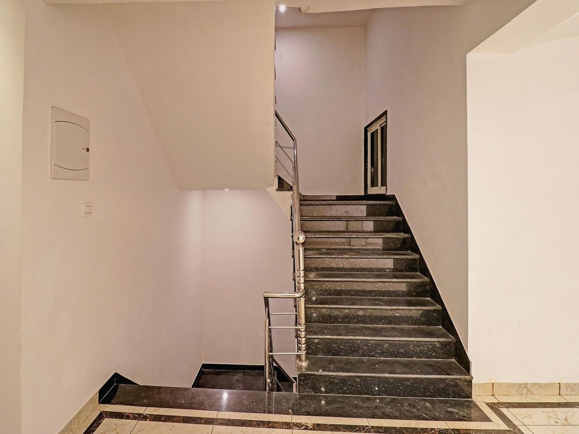 Townhouse Tark Inn New Delhi Eksteriør billede