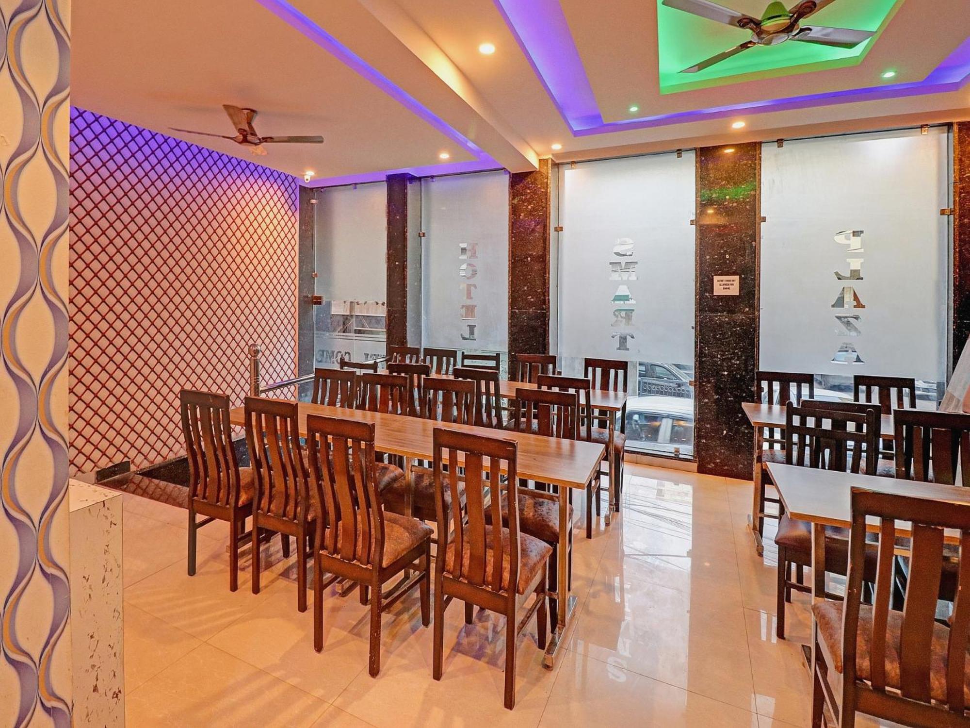 Townhouse Tark Inn New Delhi Eksteriør billede