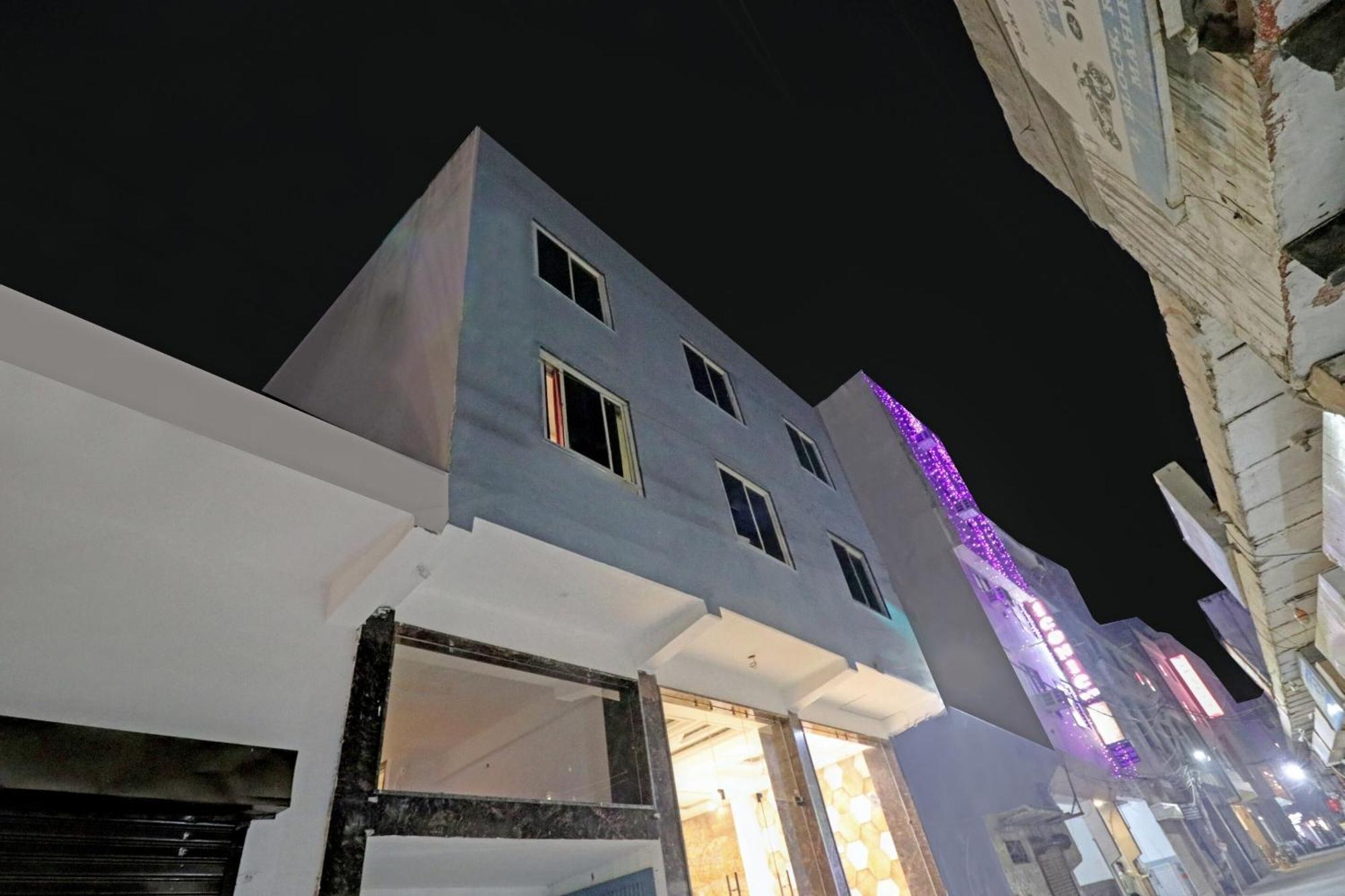 Townhouse Tark Inn New Delhi Eksteriør billede